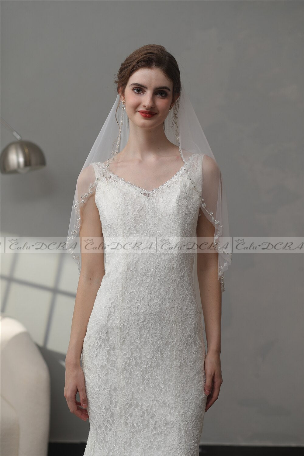 1 Tier Wedding Veil Short Elegant Beaded Crystal Pearls Rhinestones