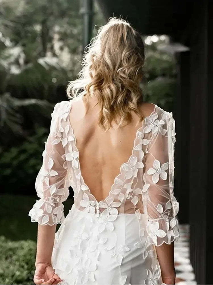 Simple Short Beach Spring Summer Wedding Dress With Train Lace Appliques Backless