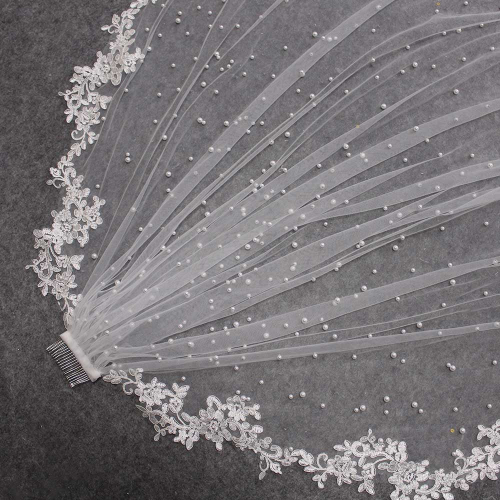 High Quality Pearls Wedding Veil With Lace Appliques Edge