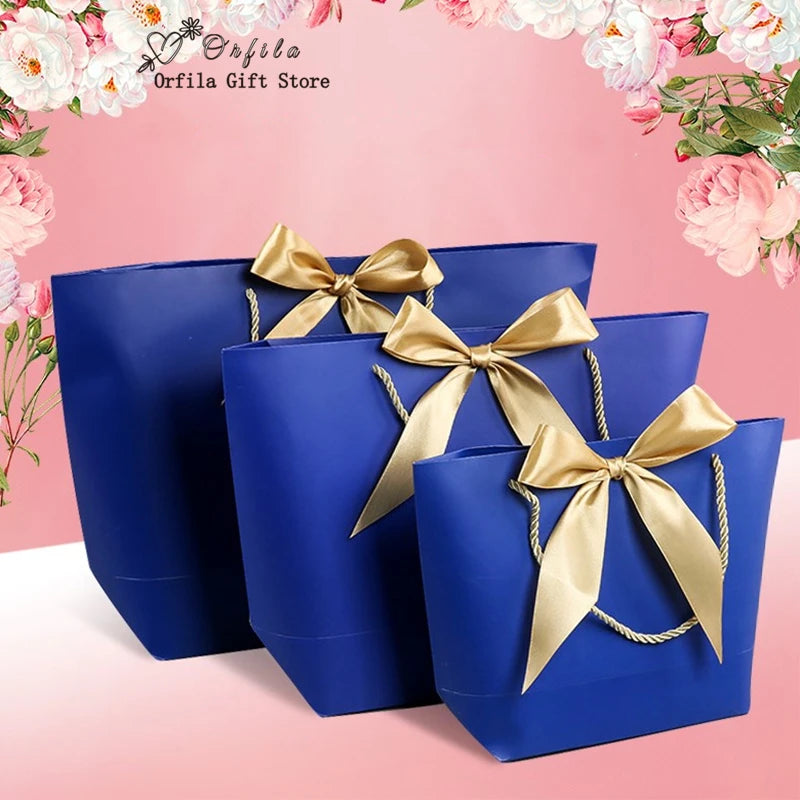 Large Size Gift Box Packaging Gold Handle Paper Gift Bags Kraft Paper