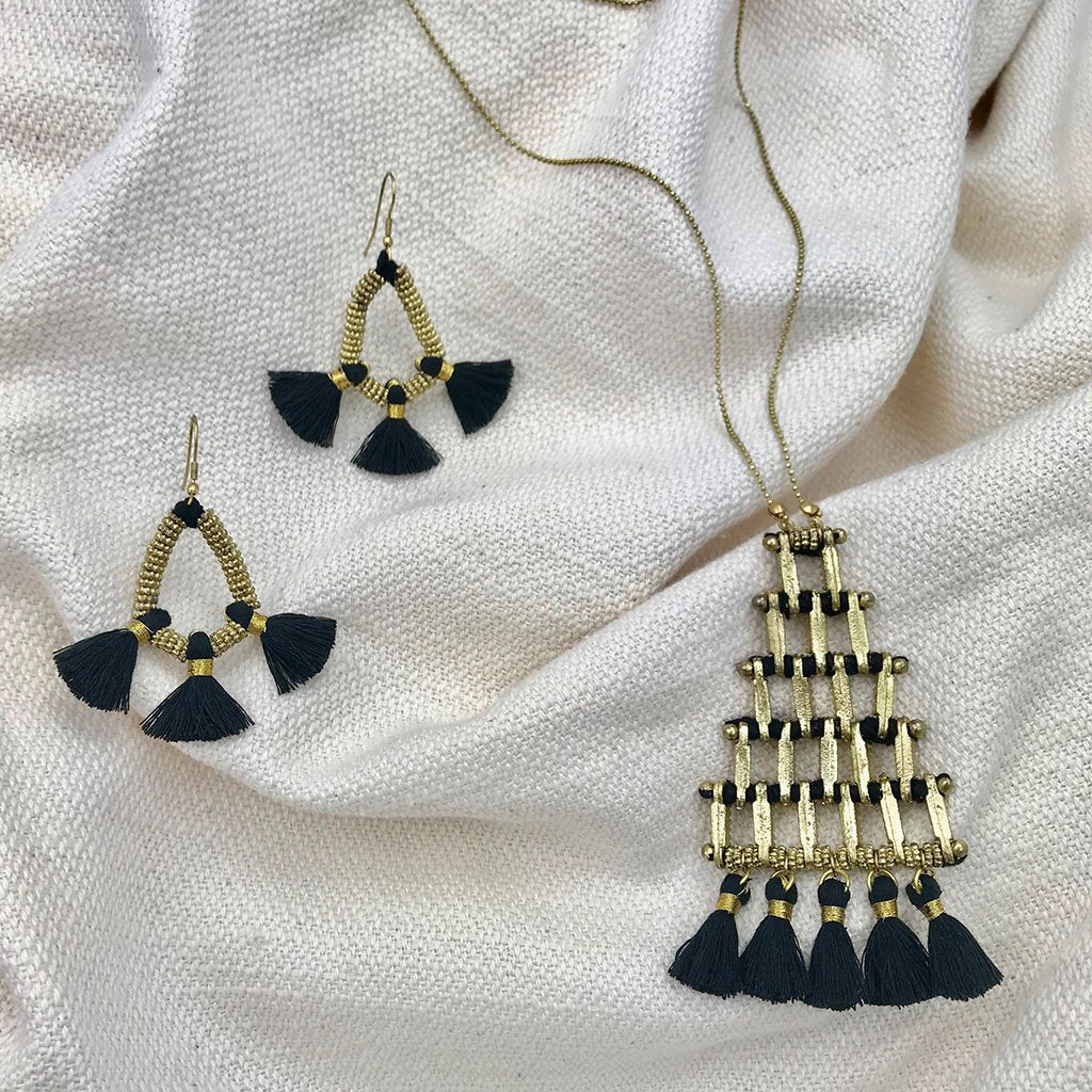 Kai Pyramid Necklace