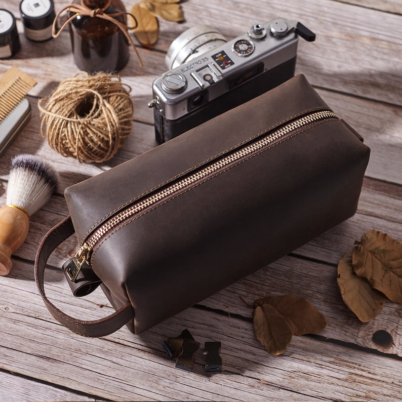 Personalized Leather Mens Toiletry Bag, Hanging Dopp Kit